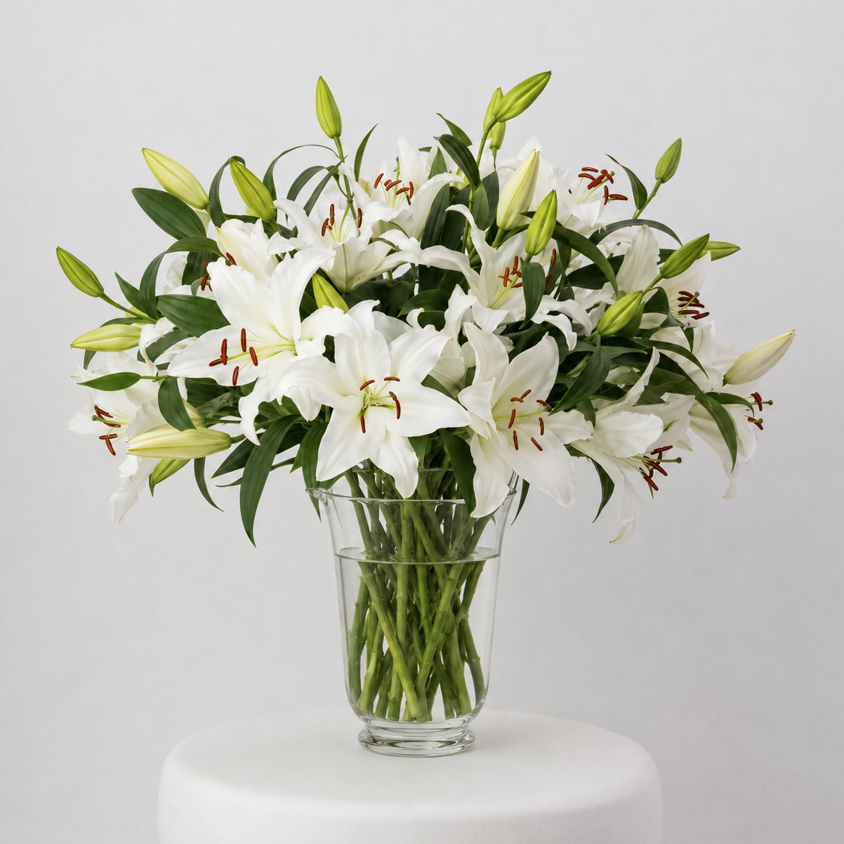 Maison Lilies — White