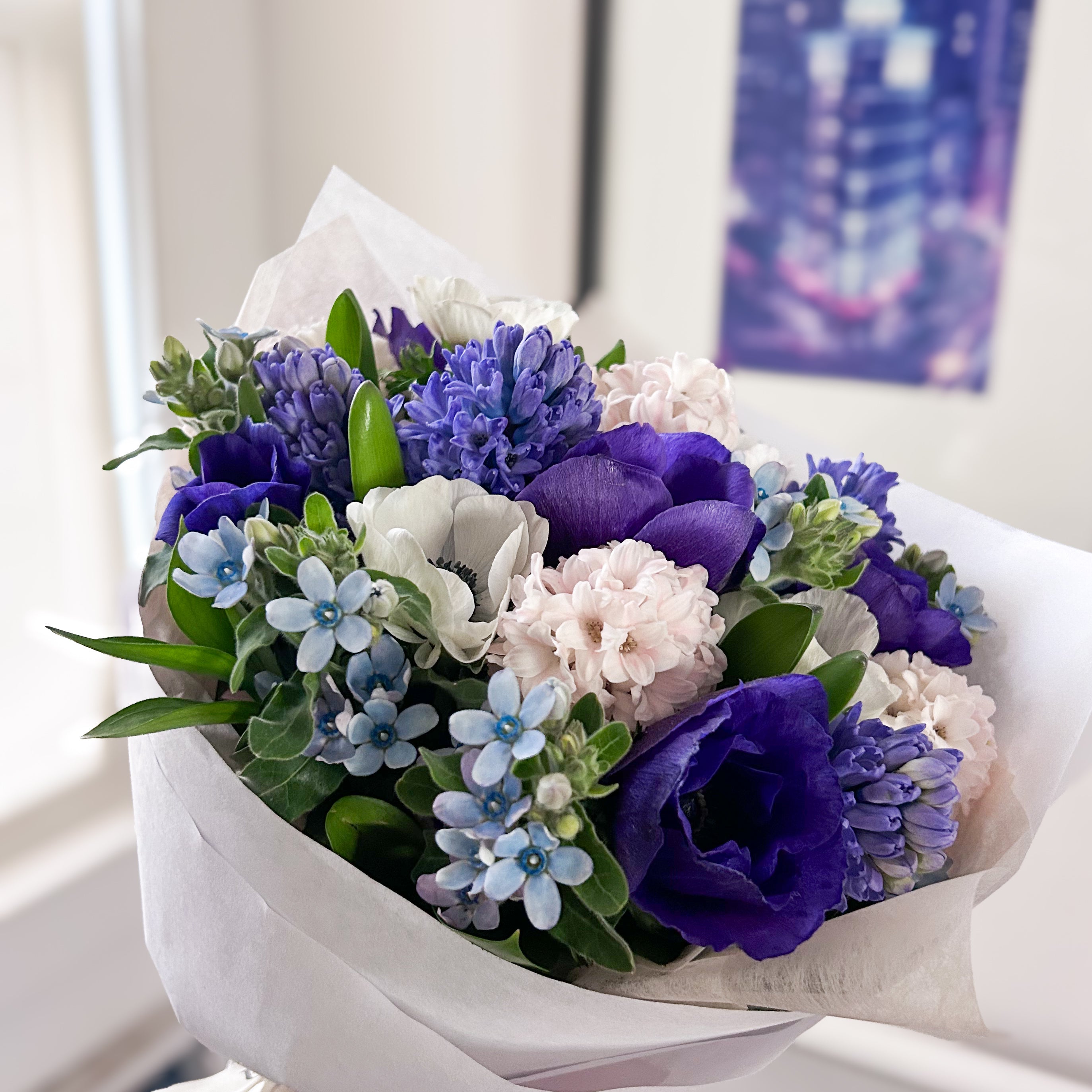 Delivery was seamless, and the bouquet looked amazing in person. My friend loved it.