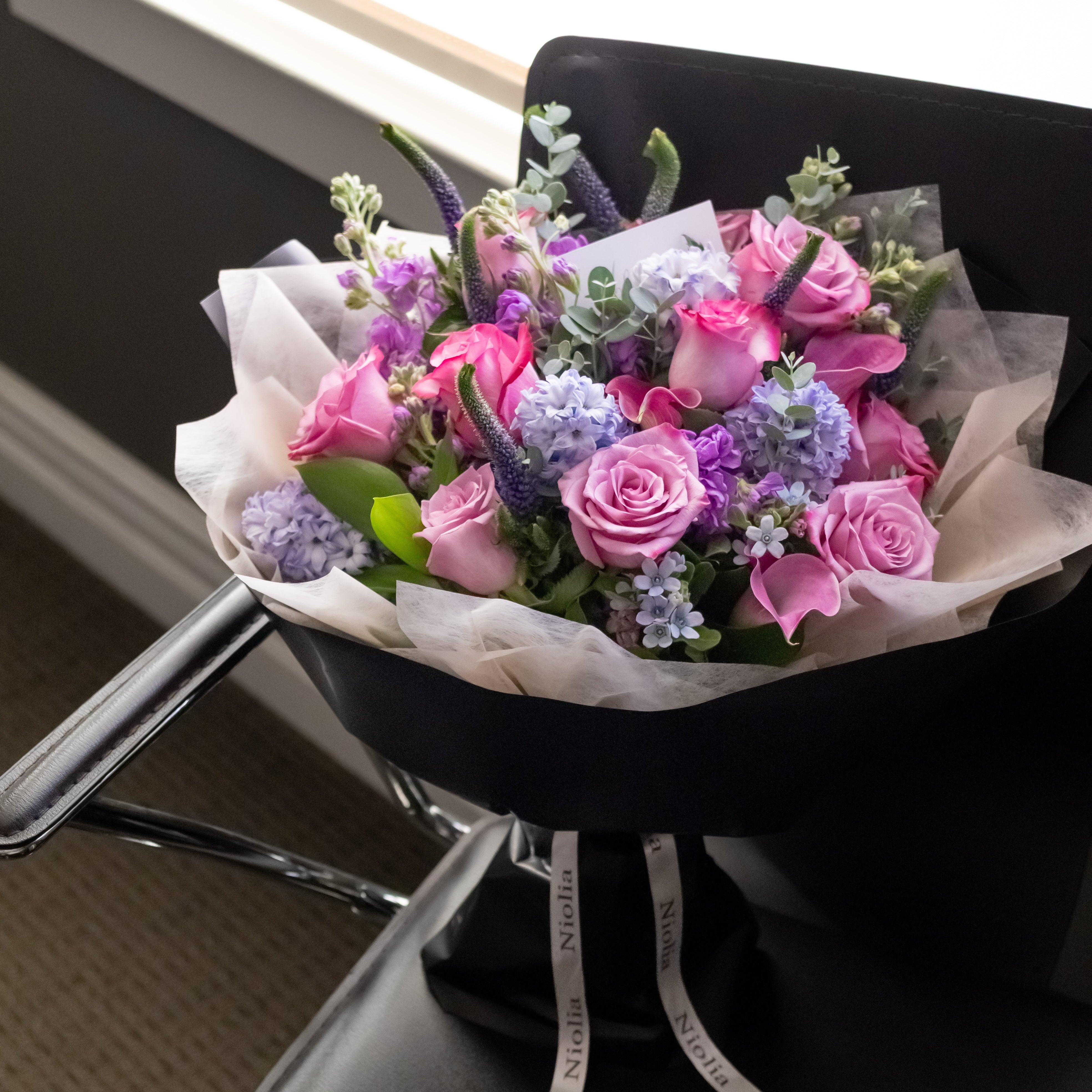 Ordering was easy and the whole experience was smooth. Definitely recommend Niolia.