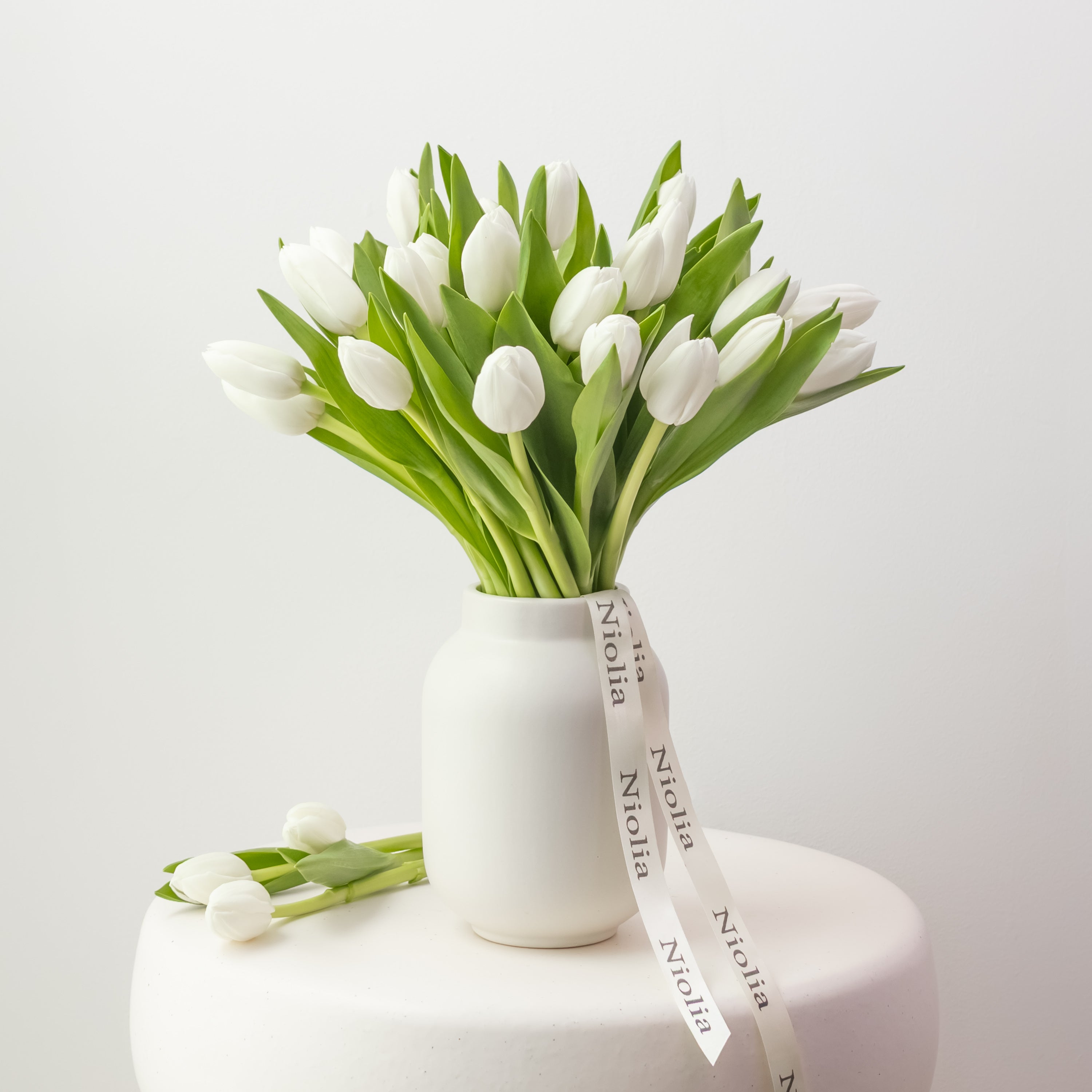 Administrative Professionals Day Flowers in San Francisco — A Thoughtful Gesture